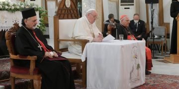 Paus Kecam Terorisme dan Kekerasan di Irak