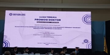 Komjen. Pol. Marthinus Hukom Raih Gelar Doktor di Sekolah Tinggi Filsafat Driyarkara
